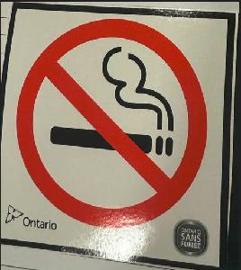 Image of the cover of publication titled   Autocollant &ldquo;interdiction de fumer (dos collant, 10 x 10 cm)